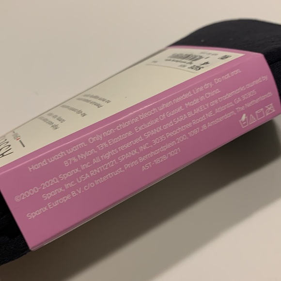 Assets by Spanx Women's High Waist Shaping Black Tights - Picture 12 of 12